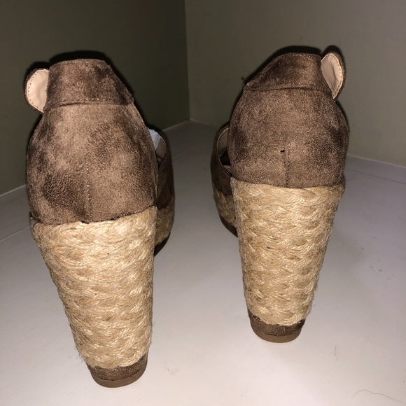 faux-suede taupe heel with a 4.5" braided wedge - Picture 3 of 5